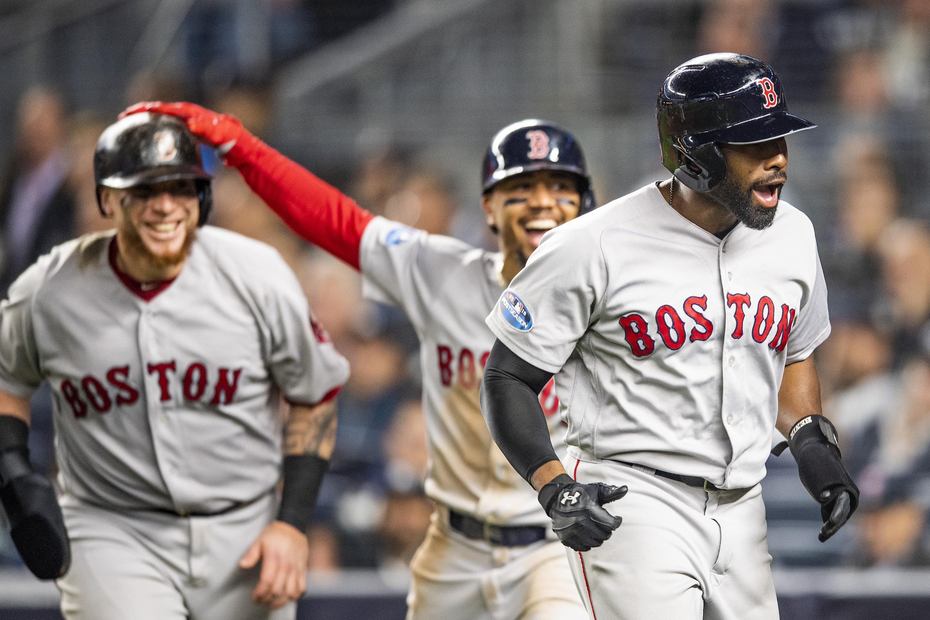 Red Sox blast Yankees as Holt hits for cycle