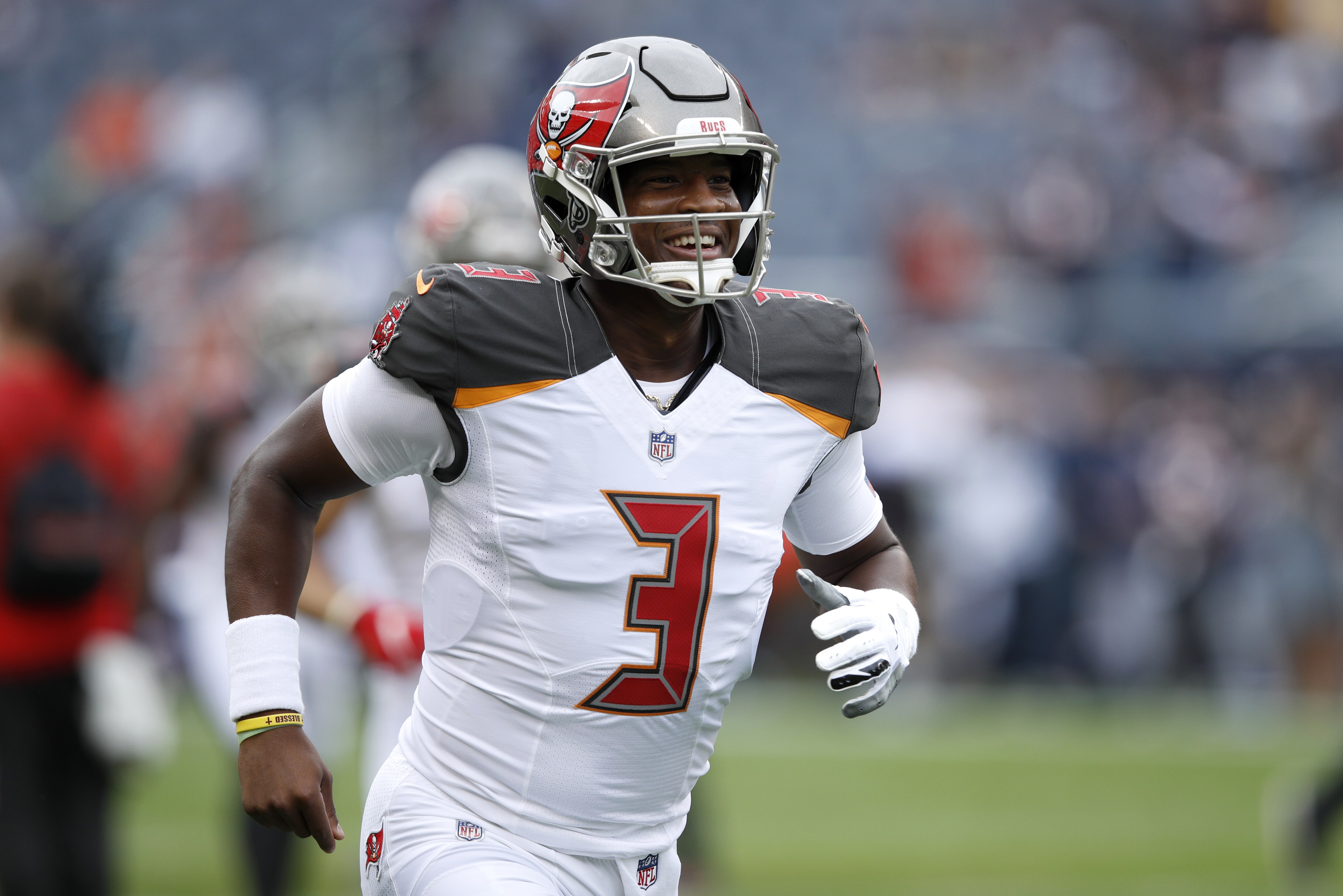 CHICAGO, IL - SEPTEMBER 30:  Quarterback Jameis Winston #3 of the Tampa Bay Buccaneers warms up prior to the game against the Chicago Bears at Soldier Field on September 30, 2018 in Chicago, Illinois.  (Photo by Joe Robbins/Getty Images)