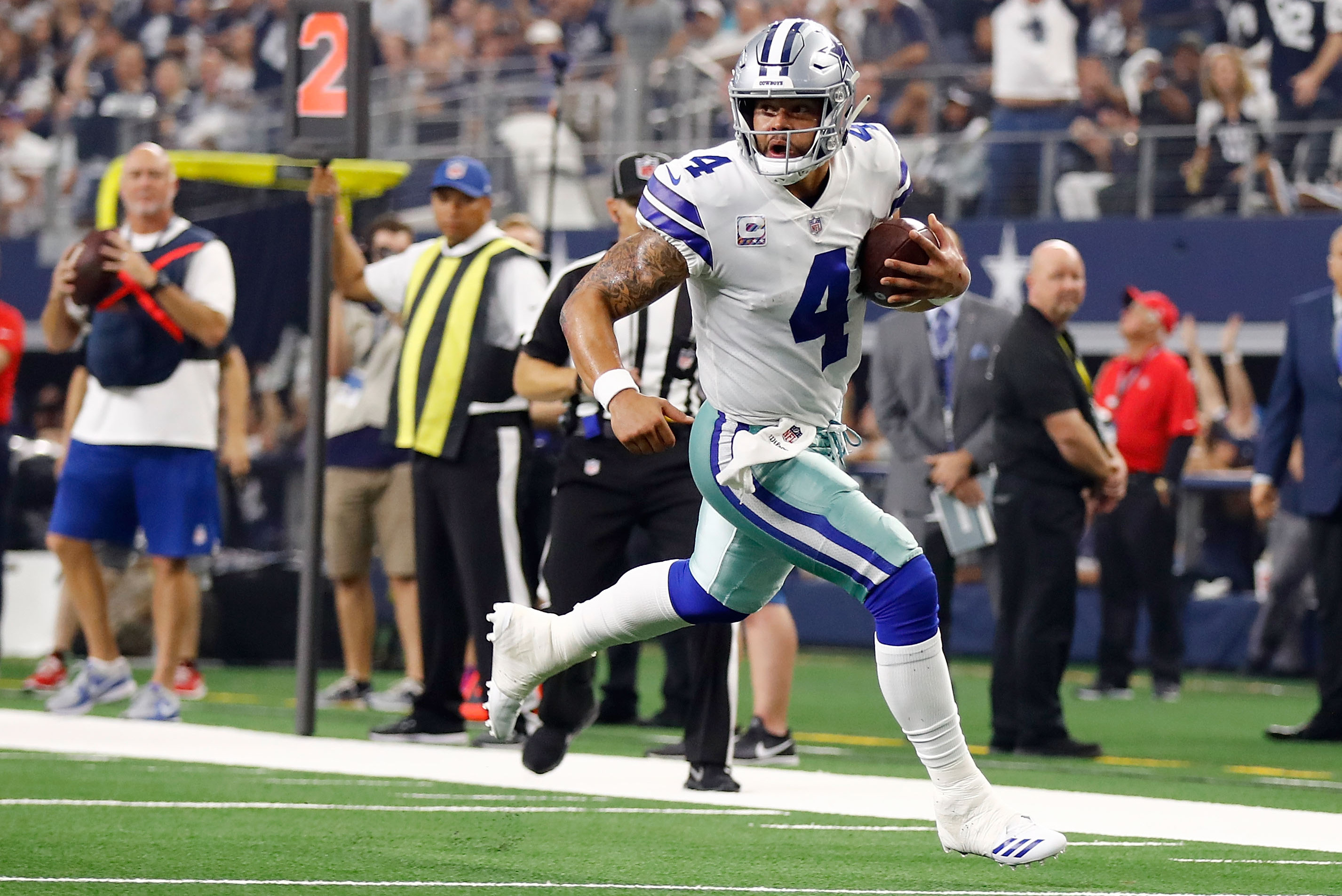 Cowboys: Cole Beasley highlights Dak Prescott's leadership qualities - A to  Z Sports