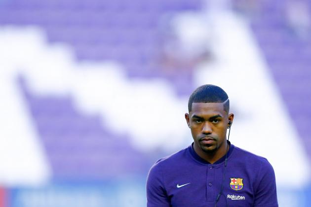 Barcelona's Brazilian forward Malcom looks on before the Spanish league football match between Real Valladolid and FC Barcelona at the Jose Zorrilla Stadium in Valladolid on August 25, 2018. (Photo by Benjamin CREMEL / AFP) (Photo credit should read BENJAMIN CREMEL/AFP/Getty Images)