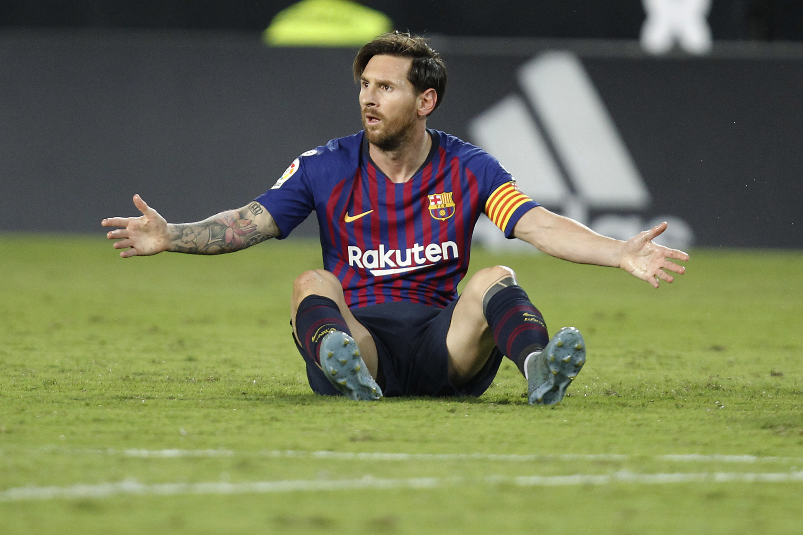 Barcelona Deny Lionel Messi Contract Renewal Rumours