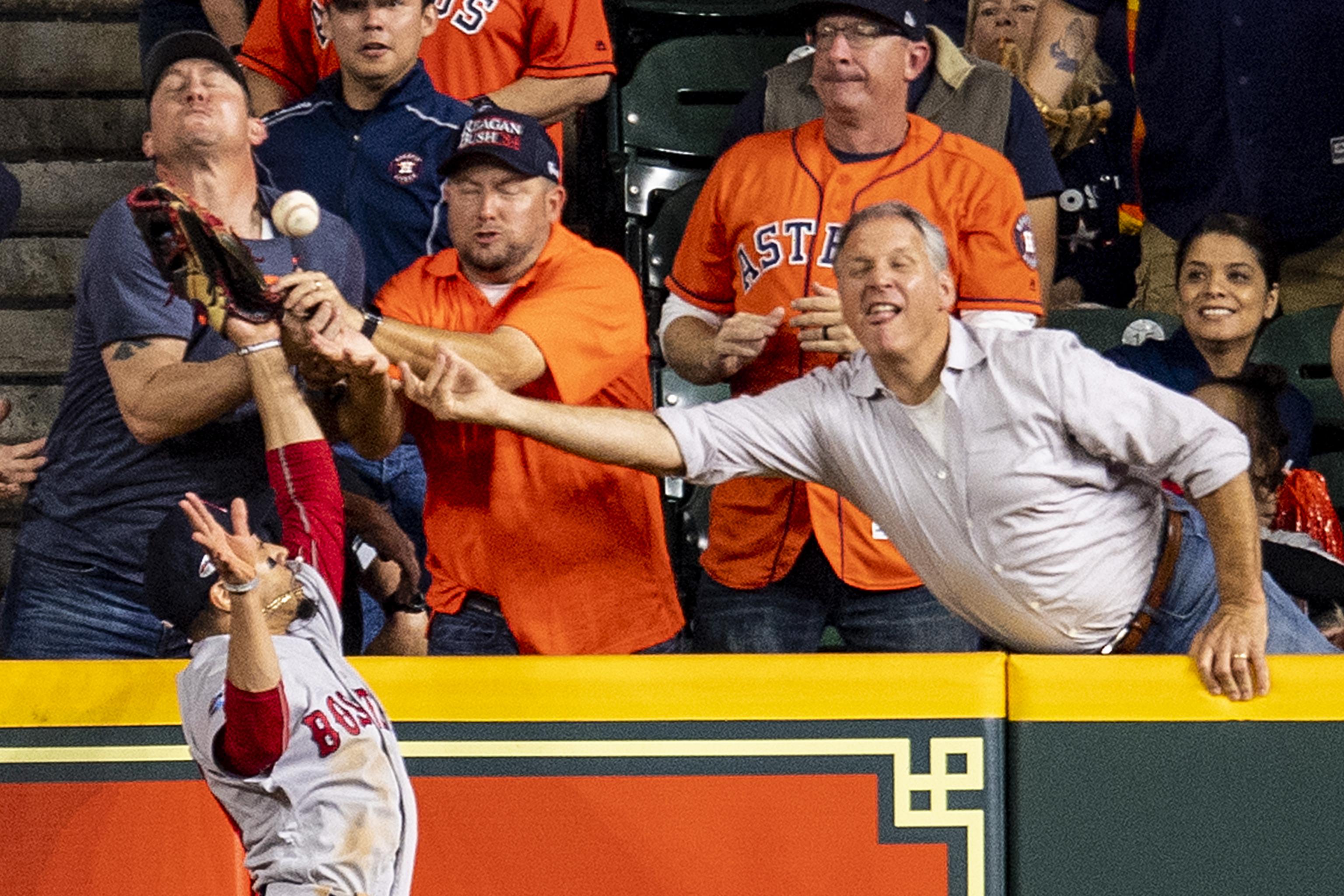 Fan interferes on possible Altuve HR in Astros 8-6 ALCS loss