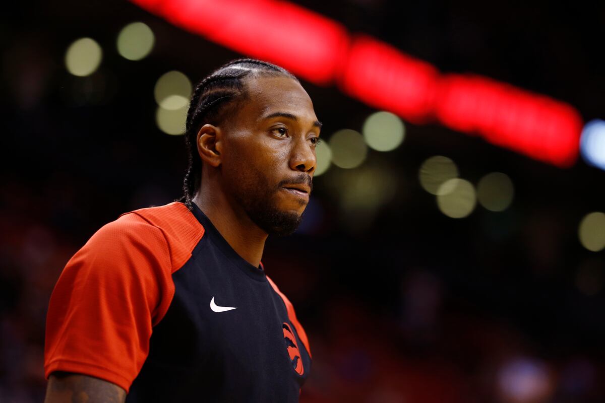 Kawhi Leonard Says He's 'A New Person Every Day' Amid Uncertainty with