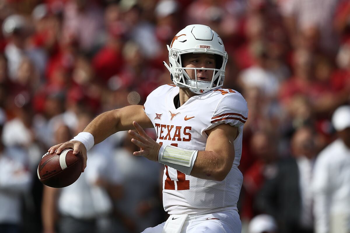 Texas QB Sam Ehlinger 'On Schedule' to Return from ... University of texas quarterback sam ehlinger sustained head trauma saturday but was allowed to return to the field soon thereafter, despite risks.
