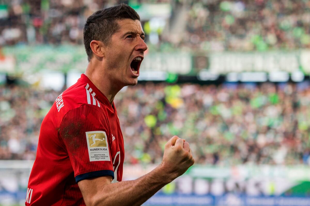 FIFA 19 Ultimate Team: Robert Lewandowski, Riyad Mahrez ...
