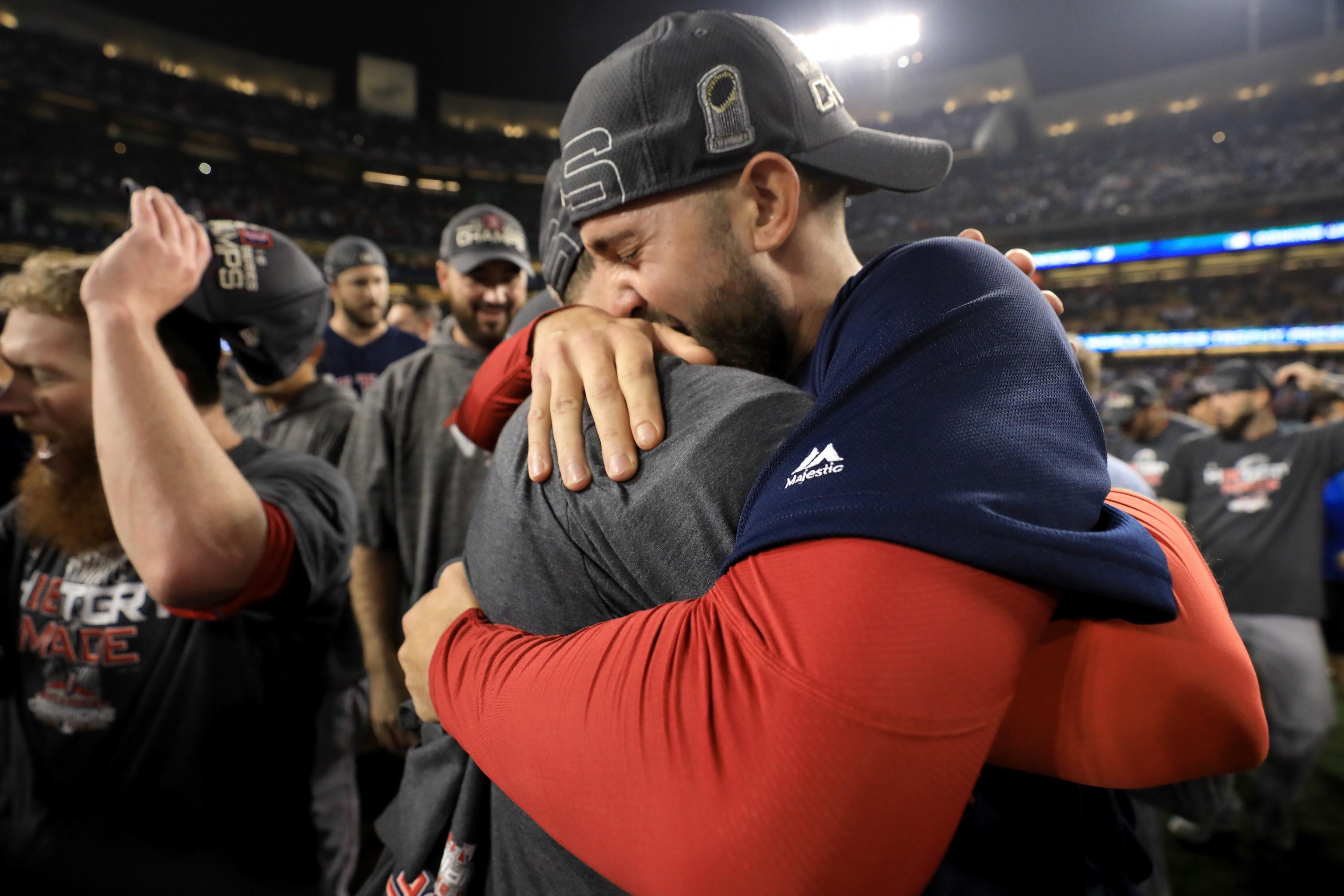 Red Sox pitcher gets hooked on Steamers lobster rolls