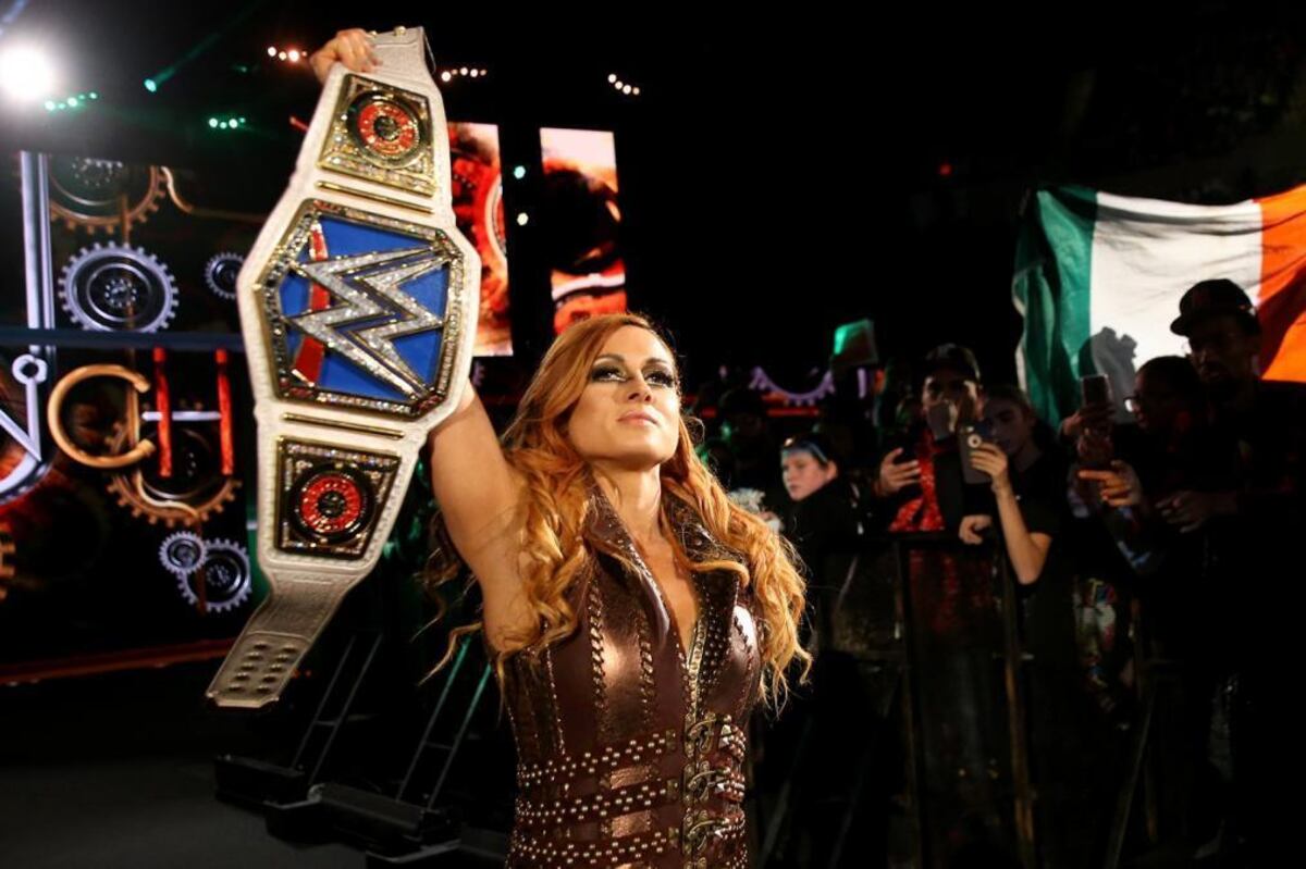 Ronda Rousey Vs Becky Lynch Announced For Wwe Survivor Series 2018 Bleacher Report Latest News Videos And Highlights