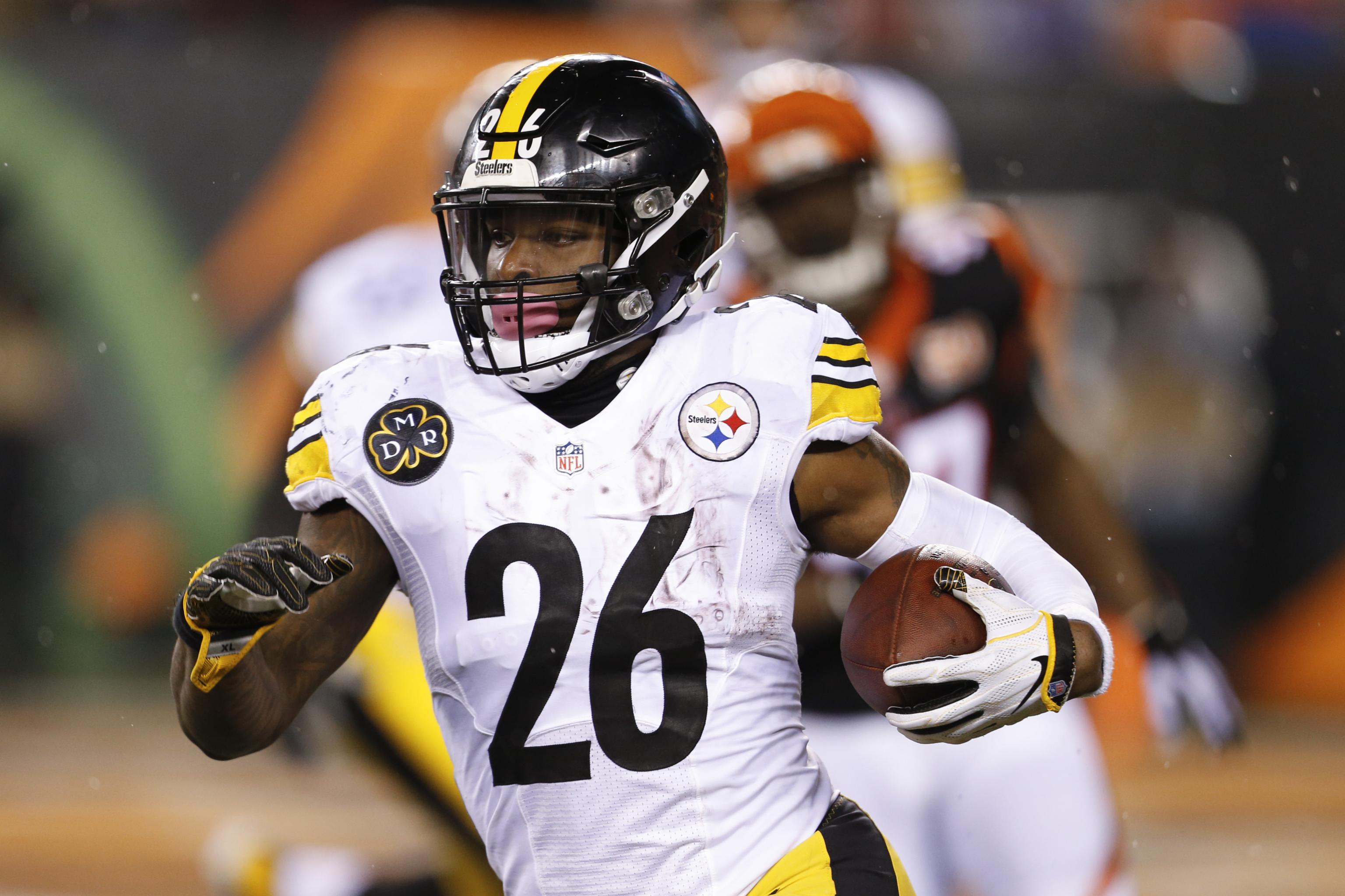 Le'Veon Bell has until Nov. 13 to sign his franchise tag