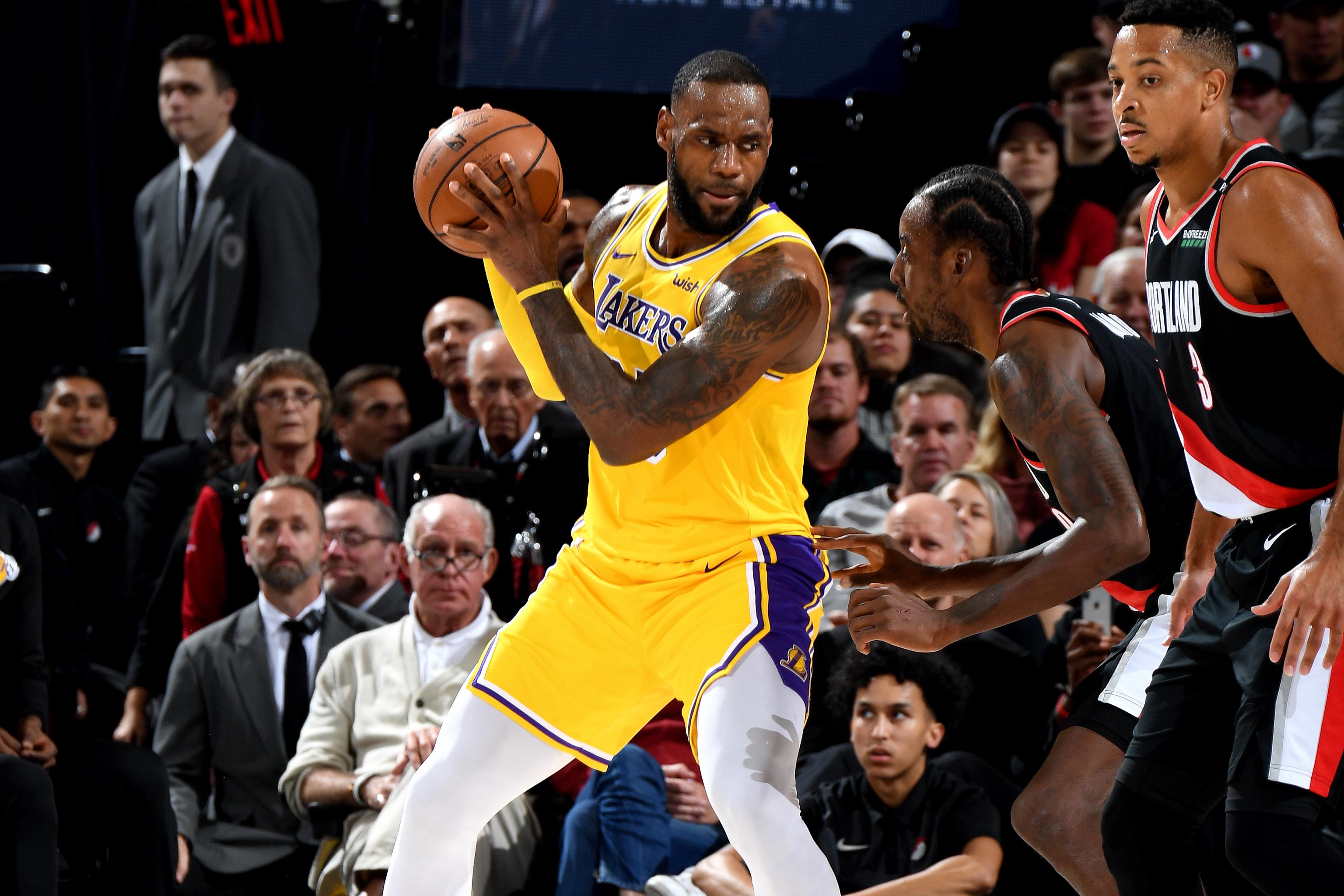 Lebron James, Lakers Beat Trail Blazers Despite Lonzo Ball'S Struggles