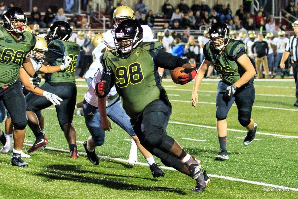 6�3&quot; 350Lb RB Joshua Johnson Is High School Football�s