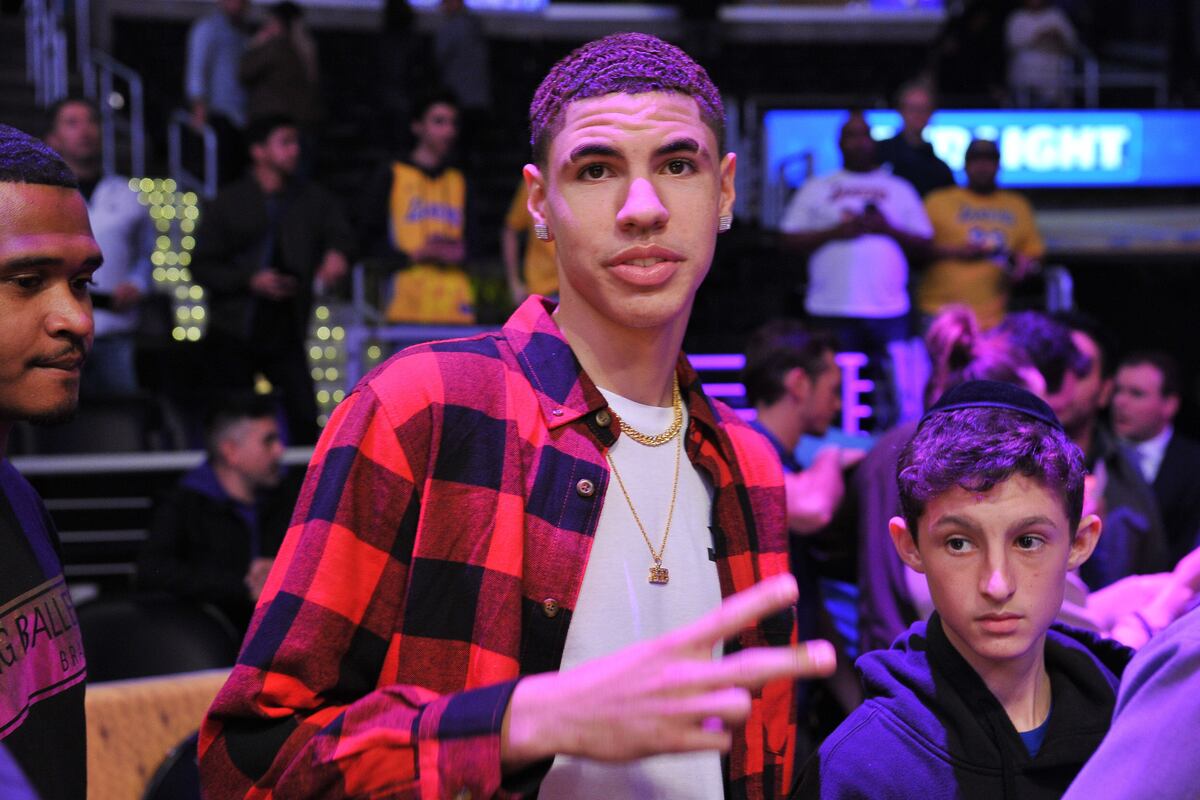 Lamelo Ball Scores 20 Points Dishes 10 Assists In Spire Institute