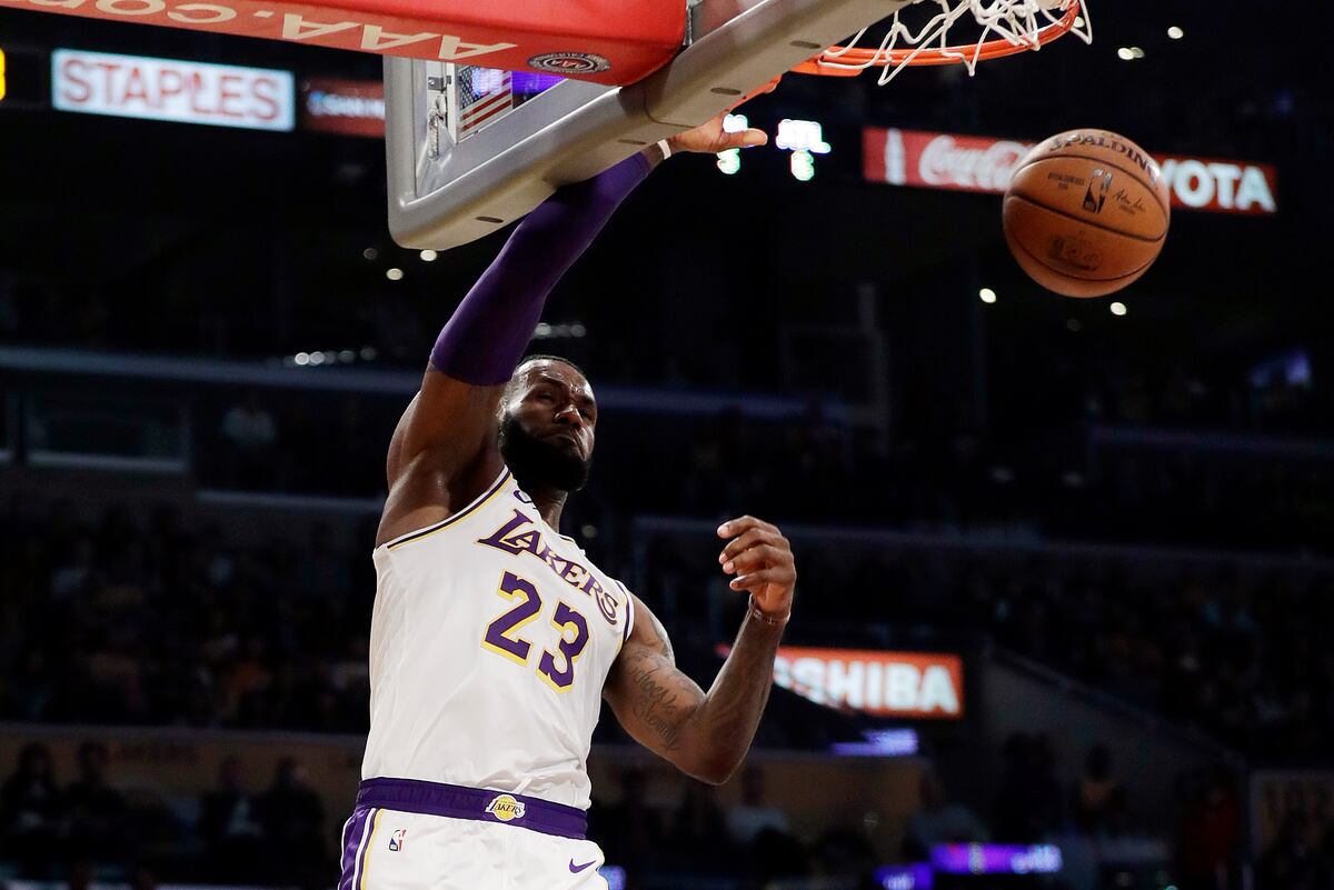 LeBron James, Lakers Hang on to Beat Hawks as Trae Young's ...