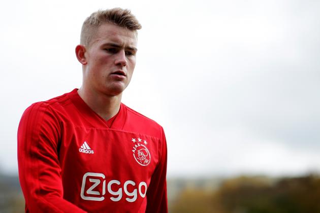 ROTTERDAM, NETHERLANDS - NOVEMBER 11: Matthijs de Ligt of Ajax  during the Dutch Eredivisie  match between Excelsior v Ajax at the Van Donge & De Roo Stadium on November 11, 2018 in Rotterdam Netherlands (Photo by Erwin Spek/Soccrates/Getty Images)