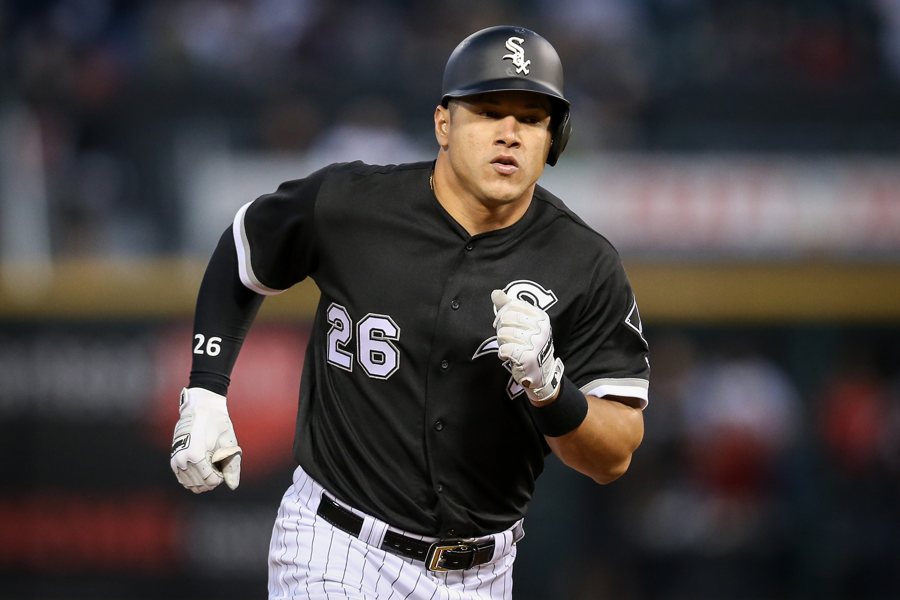 MLB Trade Rumors: White Sox 'Actively Trying' to Deal Avisail
