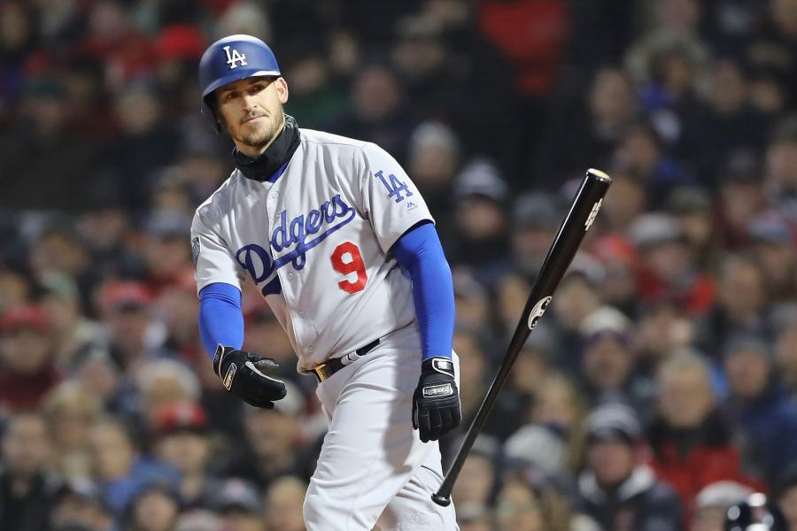 Catcher Yasmani Grandal scratched with sore shoulder as injuries mount for  Dodgers – Orange County Register