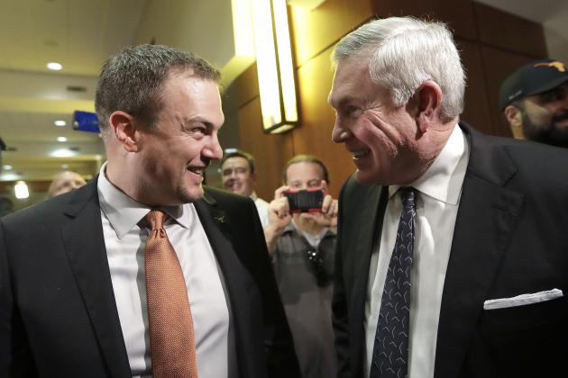 New Texas head NCAA college football coach Tom Herman, left, talks with former Texas coach Mack Brown following a news conference where he was introduced, Sunday, Nov. 27, 2016, in Austin. (AP Photo/Eric Gay)