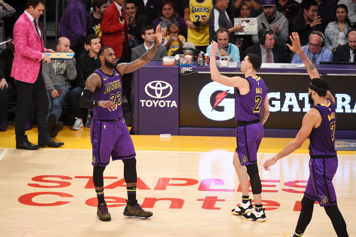 LeBron James, Lakers Beat Luka Doncic, Mavericks; Lonzo Ball Scores 10 | Bleacher Report | Latest News, Videos and Highlights