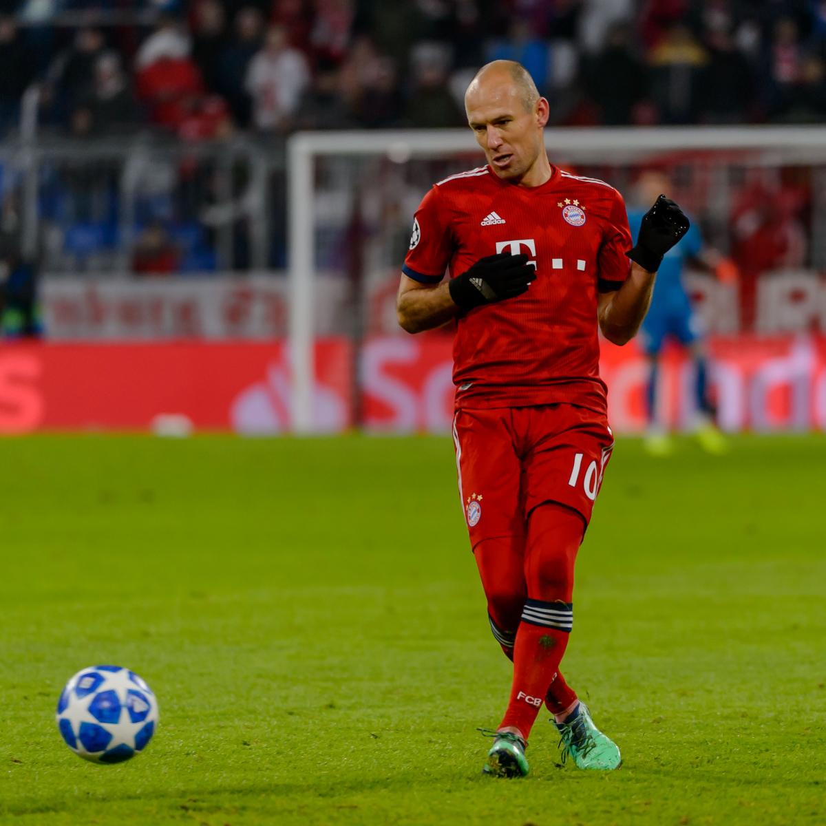 Verlichting jukbeen telescoop Arjen Robben Says He's Leaving Bayern Munich After Season | News, Scores,  Highlights, Stats, and Rumors | Bleacher Report