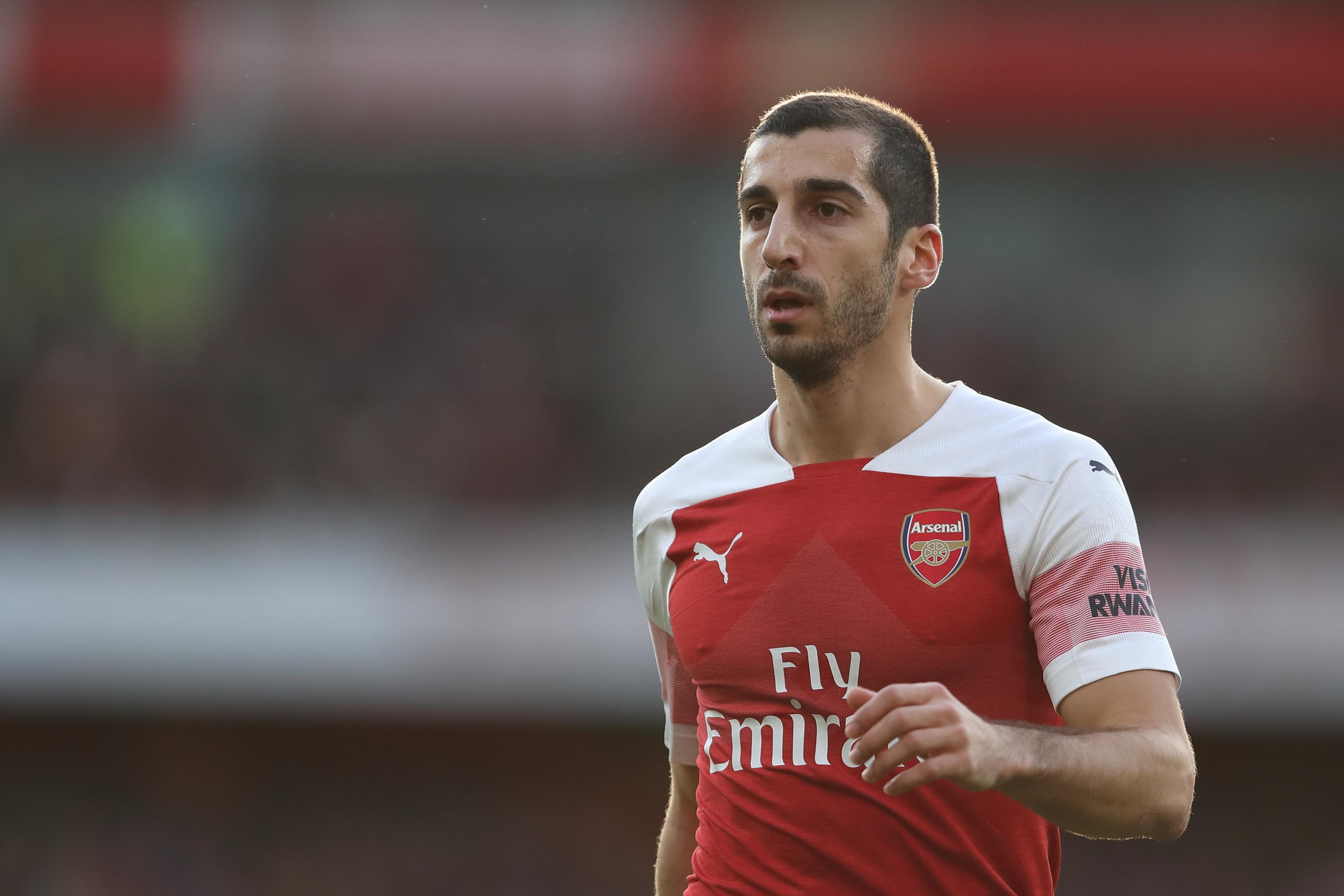 Arsenal's Henrikh Mkhitaryan Out for 6 Weeks with Fractured Metatarsal, News, Scores, Highlights, Stats, and Rumors