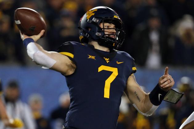 MORGANTOWN, WV - NOVEMBER 23:  Will Grier #7 of the West Virginia Mountaineers in action against the Oklahoma Soonersrs on November 23, 2018 at Mountaineer Field in Morgantown, West Virginia.  (Photo by Justin K. Aller/Getty Images)