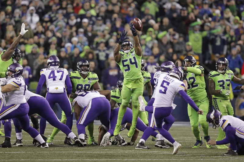 Report: Vikings Contact NFL over Bobby Wagner Non-Call on Field-Goal Block