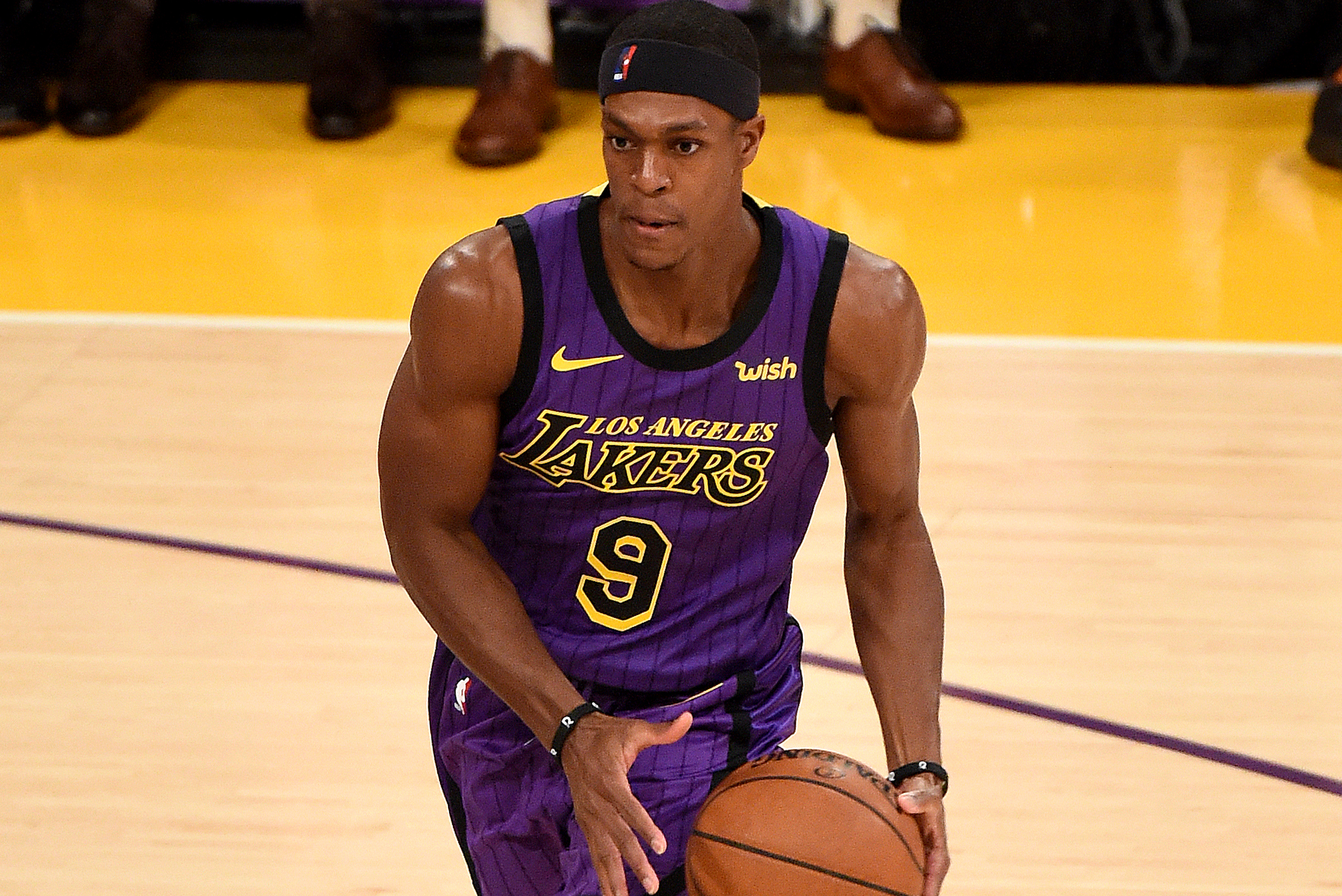 Lakers Rumors Rajon Rondo To Undergo Surgery On Hand Injury Out 1 Month Bleacher Report Latest News Videos And Highlights