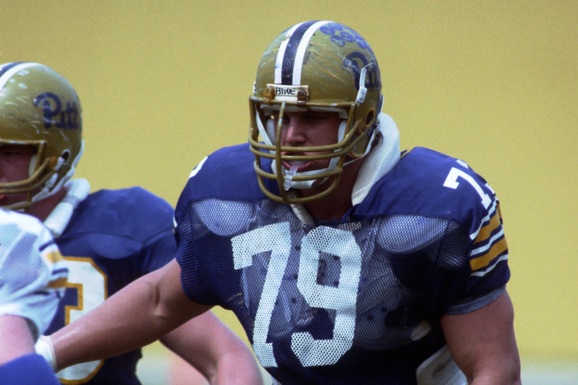 Ex-Lion Bill Fralic, an NFL star in the 1980s, dies at 56