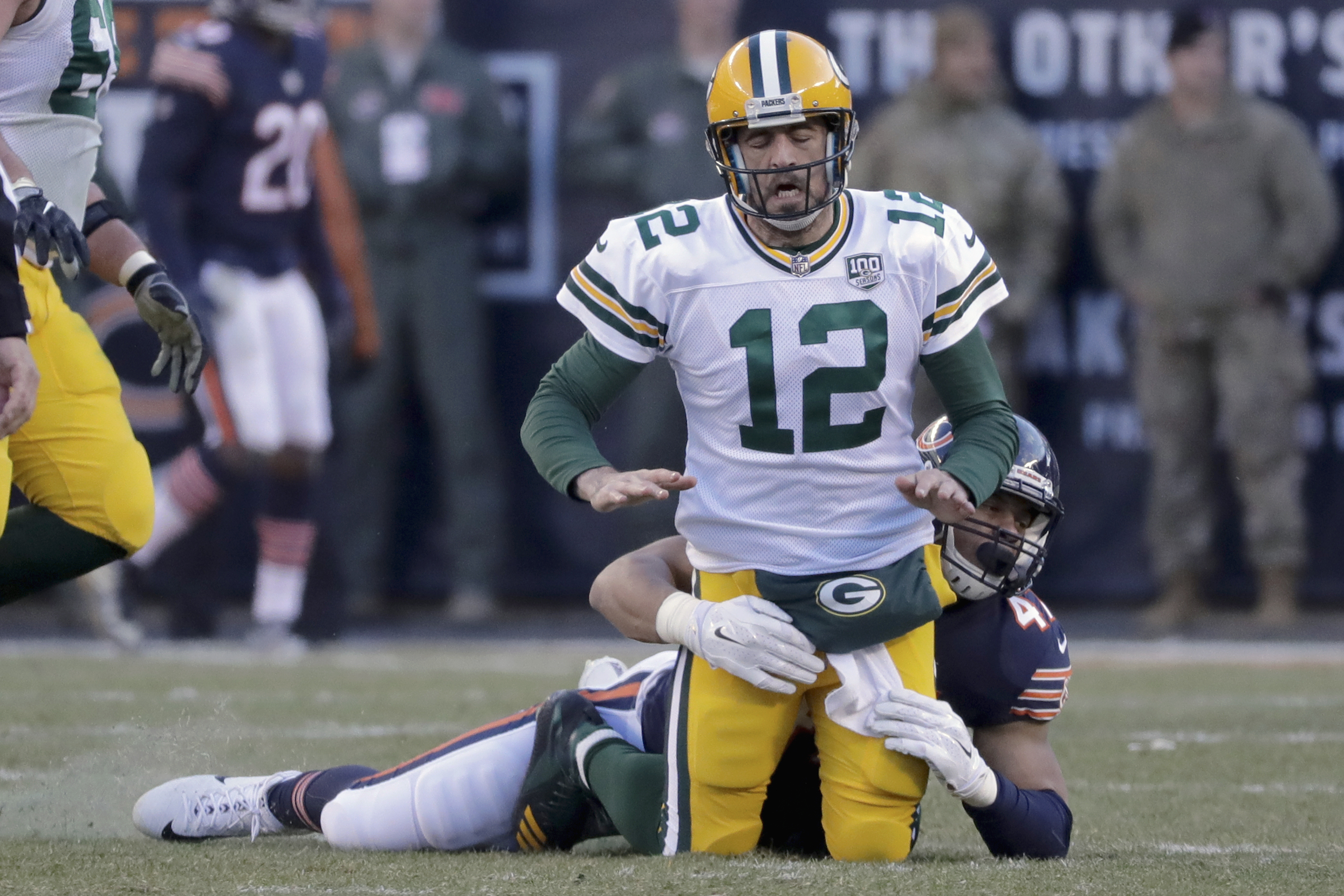 Packers QB Aaron Rodgers snaps uncharacteristic streak, bests