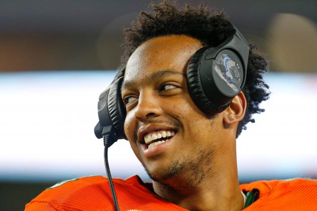 MIAMI GARDENS, FL - NOVEMBER 24:  Jarren Williams #15 of the Miami Hurricanes looks on against the Pittsburgh Panthers at Hard Rock Stadium on November 24, 2018 in Miami Gardens, Florida.  (Photo by Michael Reaves/Getty Images)
