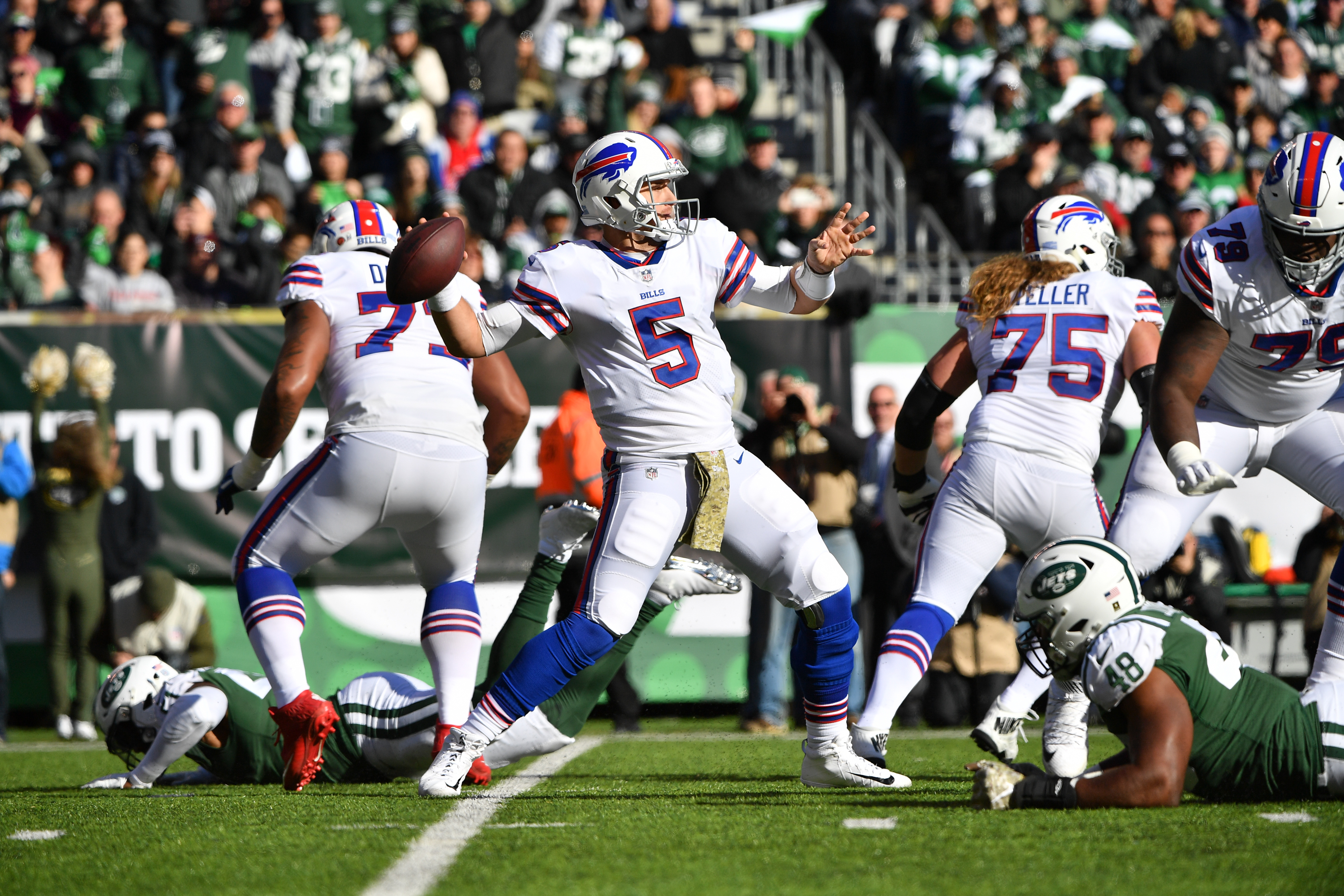 QB Matt Barkley returns to Bills