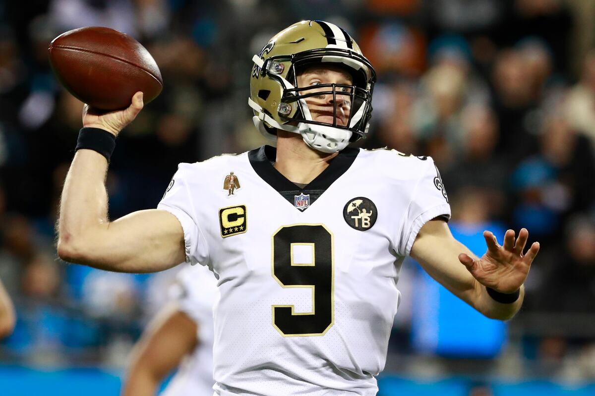 Drew Brees Breaks His Own Single-Season Completion ...