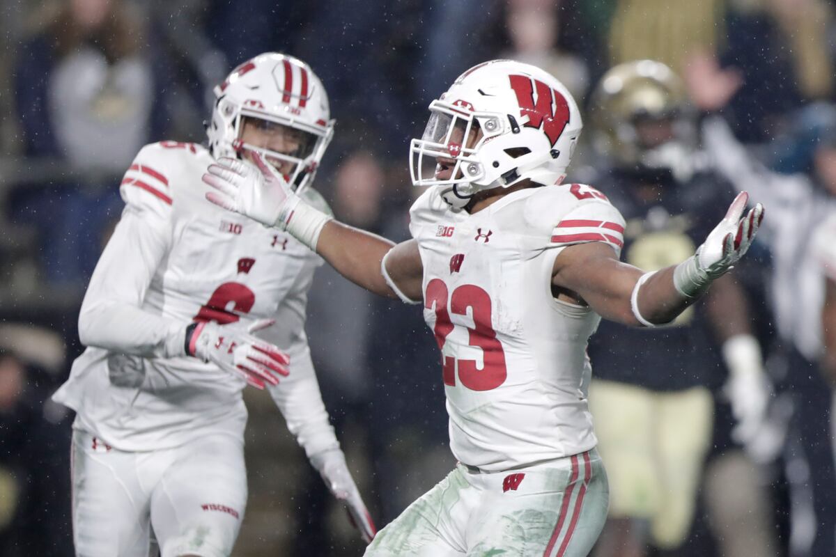 Pinstripe Bowl 2018 Miami vs. Wisconsin TV Schedule, Time and Odds