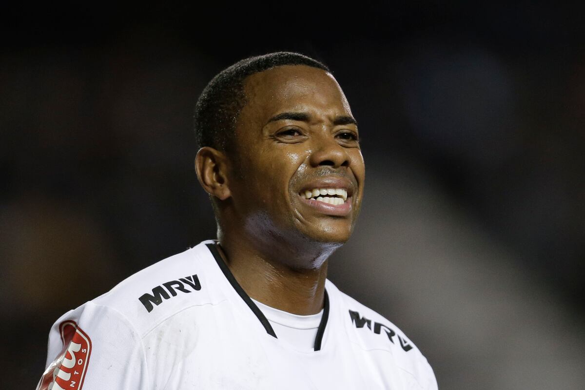 Former Manchester City Star Robinho Signs Istanbul Basaksehir Contract | Bleacher Report ...