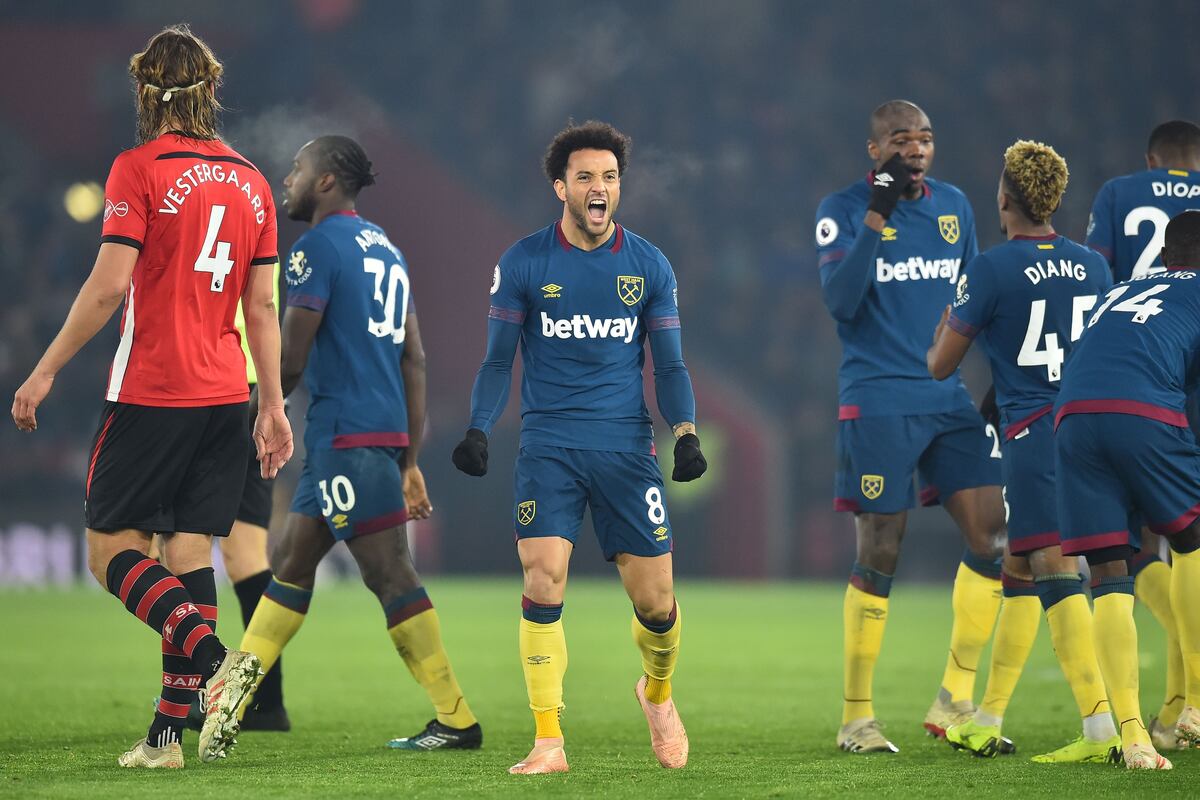 epl soccer ball 2018