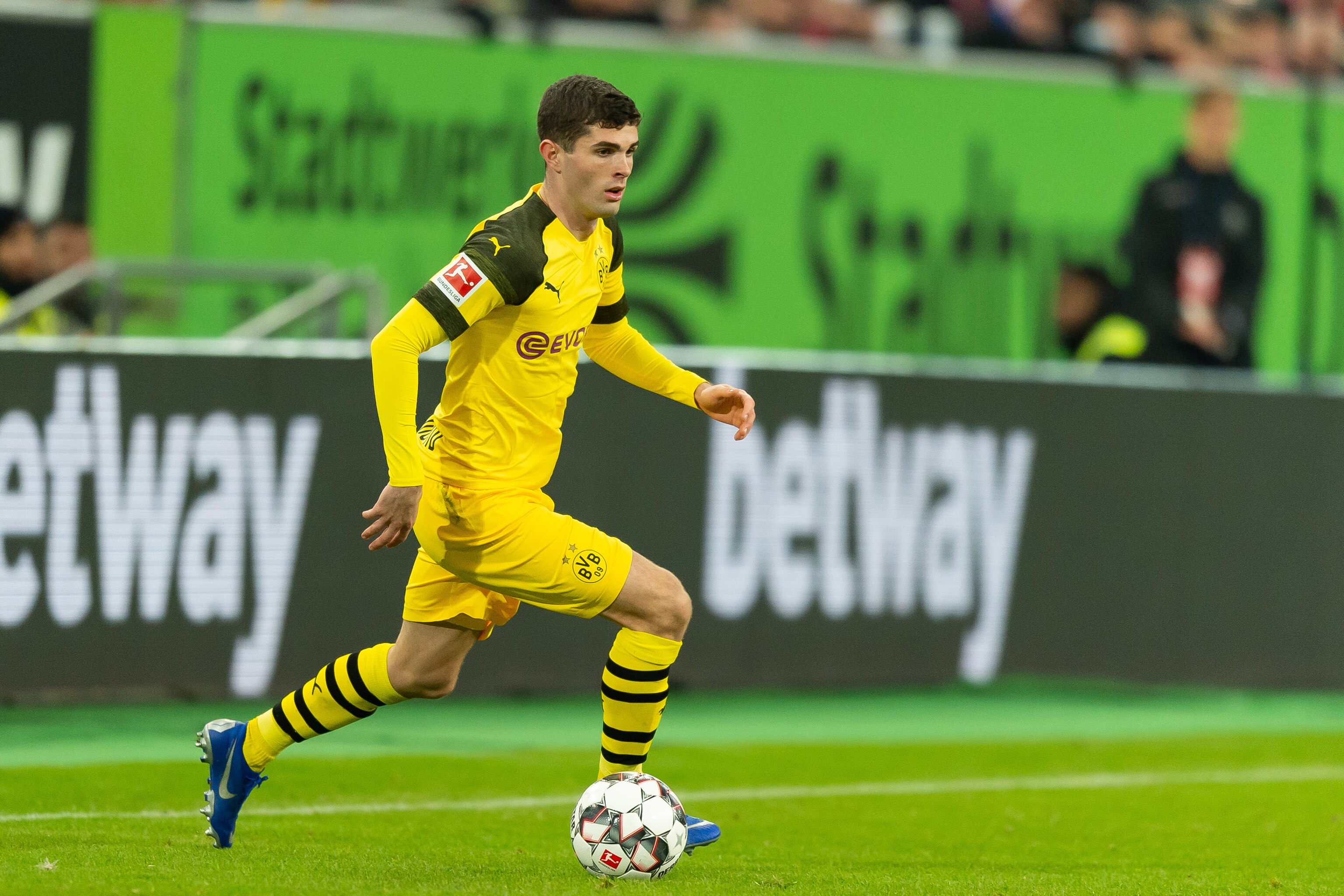 Chelsea Sign Christian Pulisic From Borussia Dortmund For 64m Bleacher Report Latest News Videos And Highlights