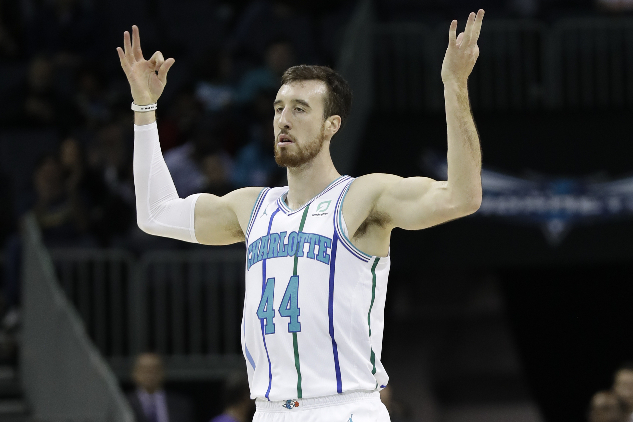 Hornets' Frank Kaminsky carried baby 49 floors down during evacuation -  Sports Illustrated