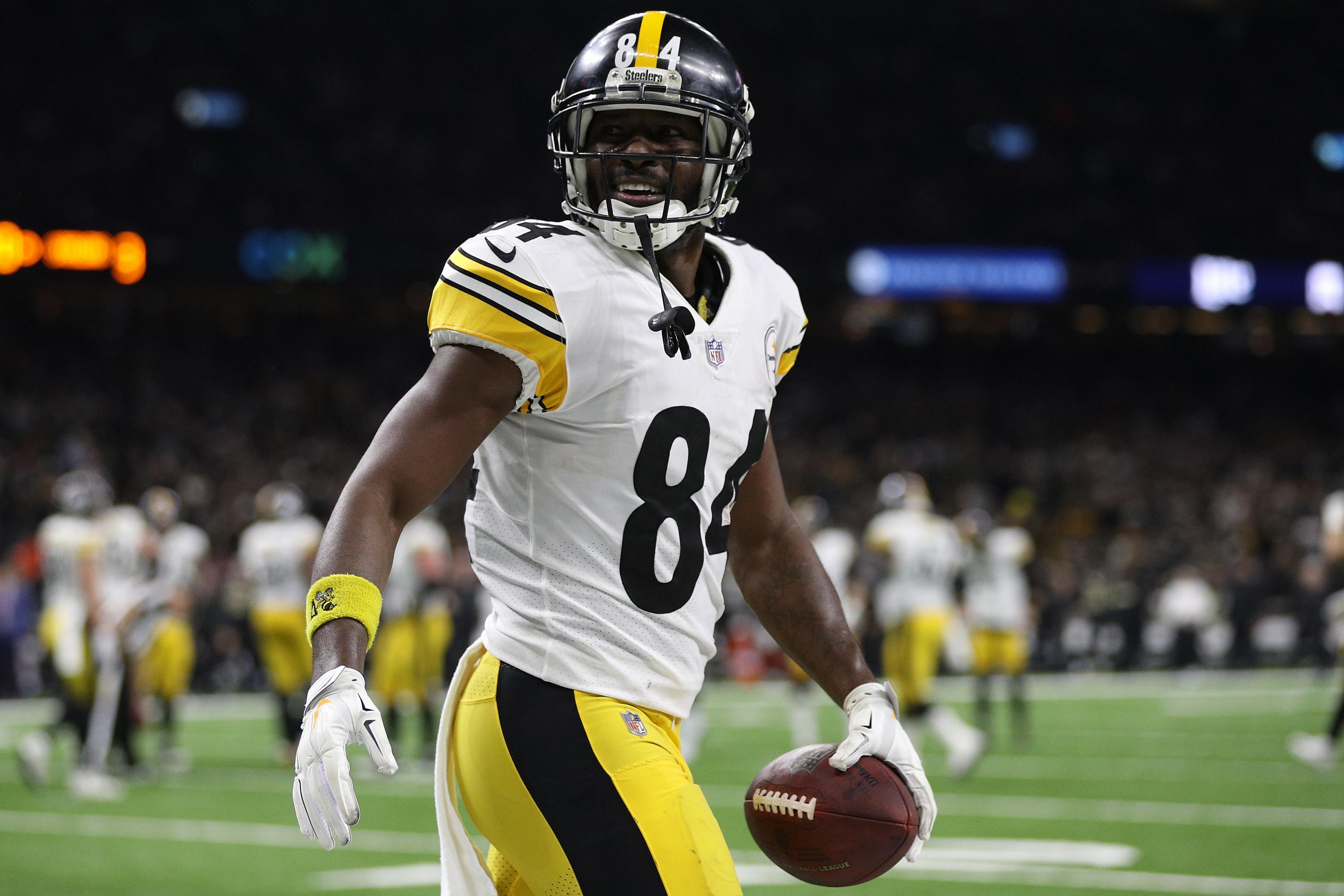 Antonio brown steelers hi-res stock photography and images - Page