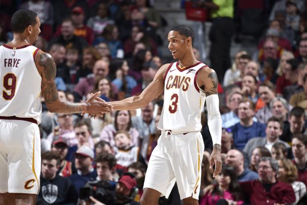 CLEVELAND, OH - JANUARY 4:  Channing Frye #9 hi-fives Patrick McCaw #3 of the Cleveland Cavaliers during the game against the Utah Jazz on January 4, 2019 at Quicken Loans Arena in Cleveland, Ohio. NOTE TO USER: User expressly acknowledges and agrees that, by downloading and/or using this Photograph, user is consenting to the terms and conditions of the Getty Images License Agreement. Mandatory Copyright Notice: Copyright 2019 NBAE (Photo by David Liam Kyle/NBAE via Getty Images)