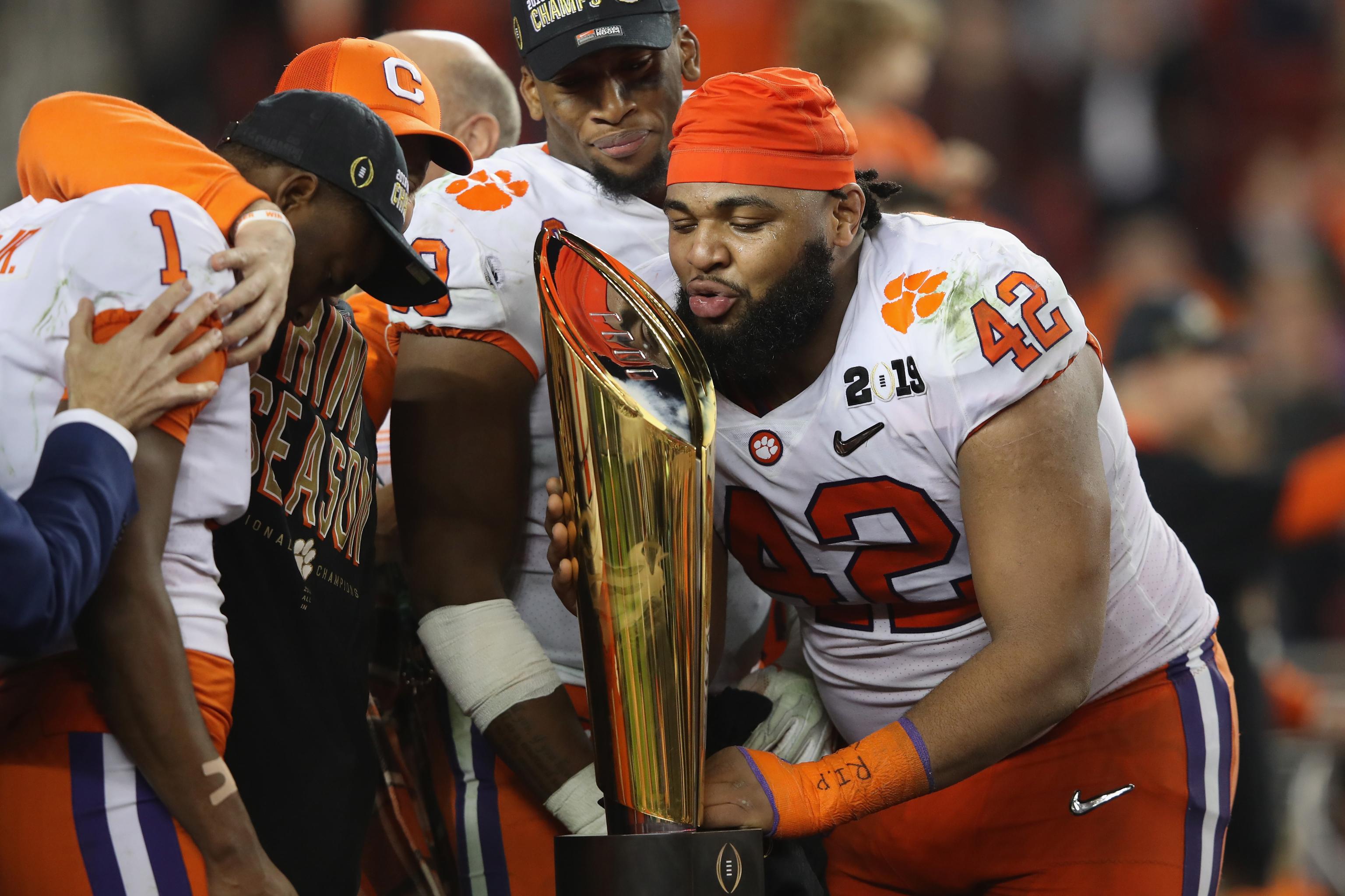 Christian Wilkins, National Football League, News, Scores, Highlights,  Stats, and Rumors