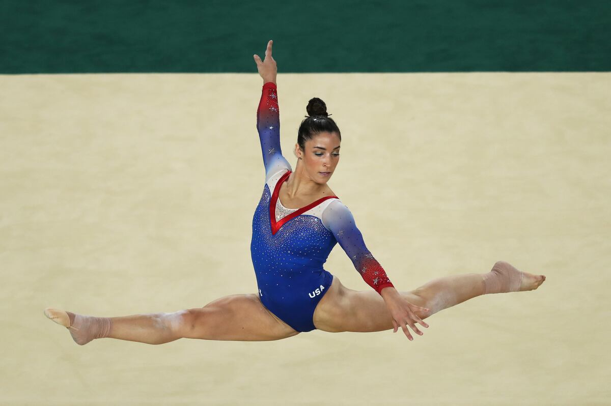 Olympic Gold Medalist Aly Raisman Suffers Broken Elbow ...