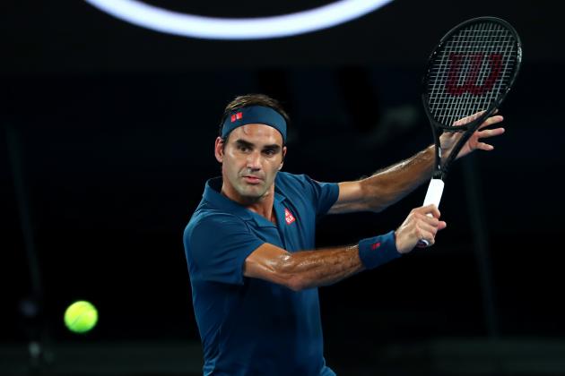 MELBOURNE, AUSTRALIA - JANUARY 14:  Roger Federer of Switzerland plays a backhand his first round match against Denis Istomin of Uzbekistan during day one of the 2019 Australian Open at Melbourne Park on January 14, 2019 in Melbourne, Australia.  (Photo by Michael Dodge/Getty Images)