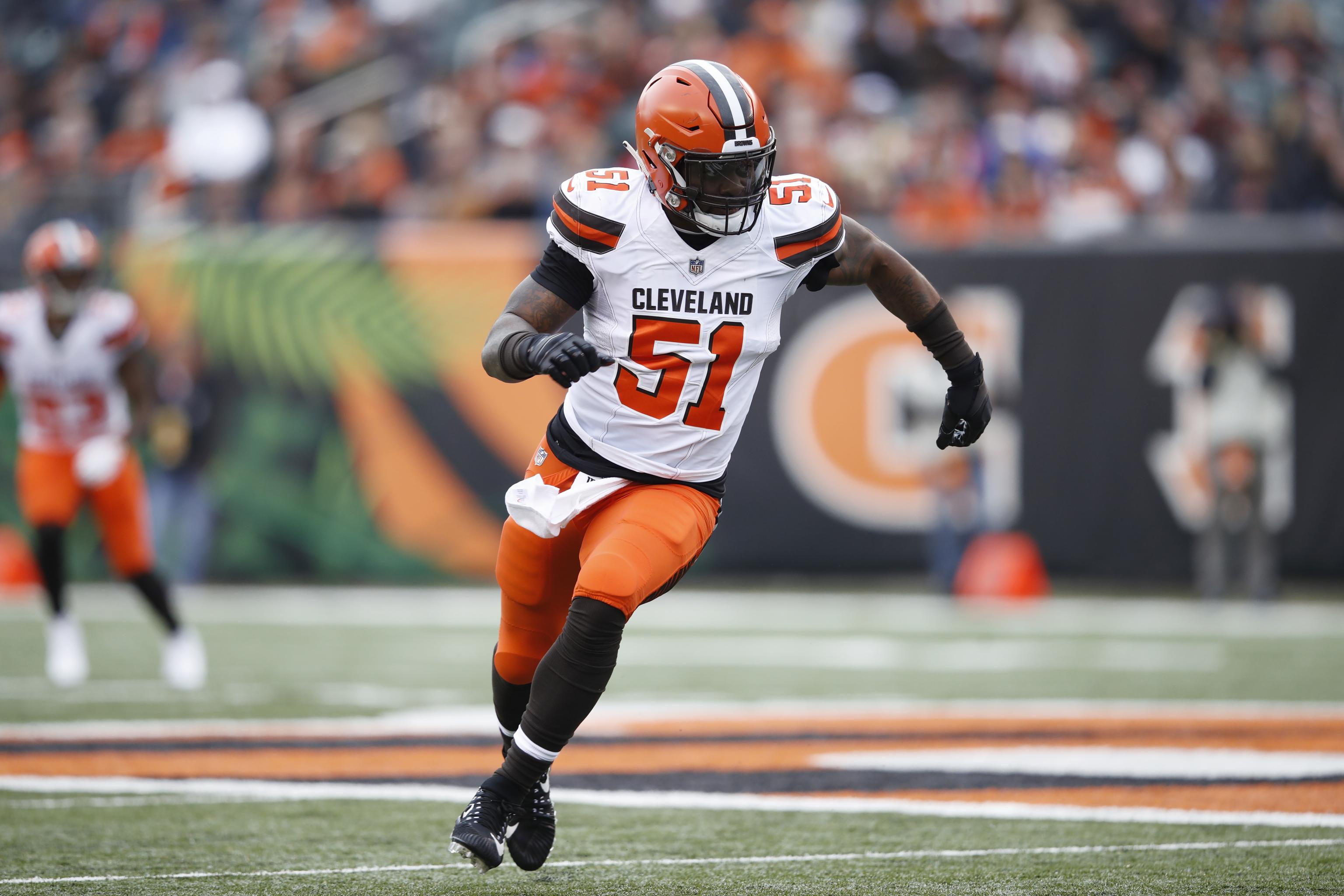 Browns confirm four-year contract extension with LB Jamie Collins - Dawgs  By Nature