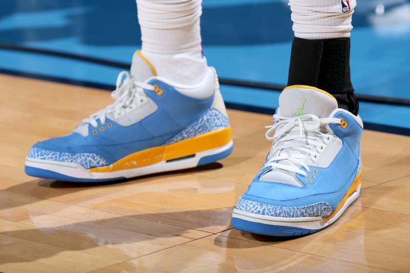 OKLAHOMA CITY, OK- JANUARY 17: The sneakers worn by Los Angeles Lakers guard Lance Stephenson #6 during the game against the Oklahoma City Thunder on January 17, 2019 at Chesapeake Energy Arena in Oklahoma City, Oklahoma. NOTE TO USER: User expressly acknowledges and agrees that, by downloading and or using this photograph, User is consenting to the terms and conditions of the Getty Images License Agreement. Mandatory Copyright Notice: Copyright 2019 NBAE (Photo by Zach Beeker/NBAE via Getty Images)