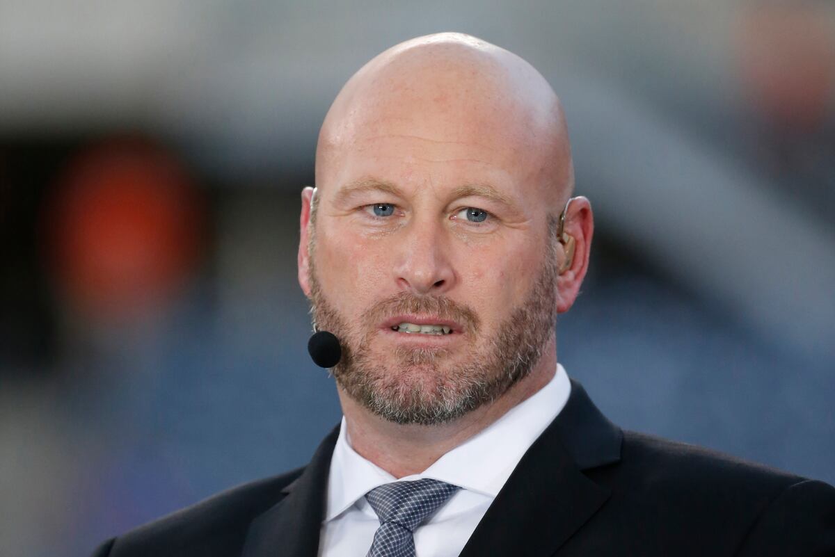 Trent Dilfer Hired as Head Football Coach at Tennessee's