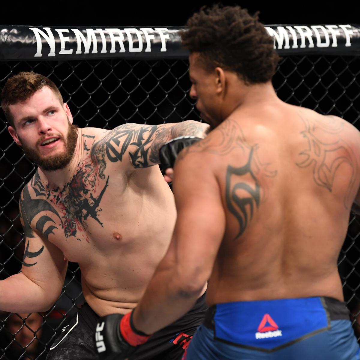 Greg Hardy Loses UFC Debut to Allen Crowder via Illegal Knee