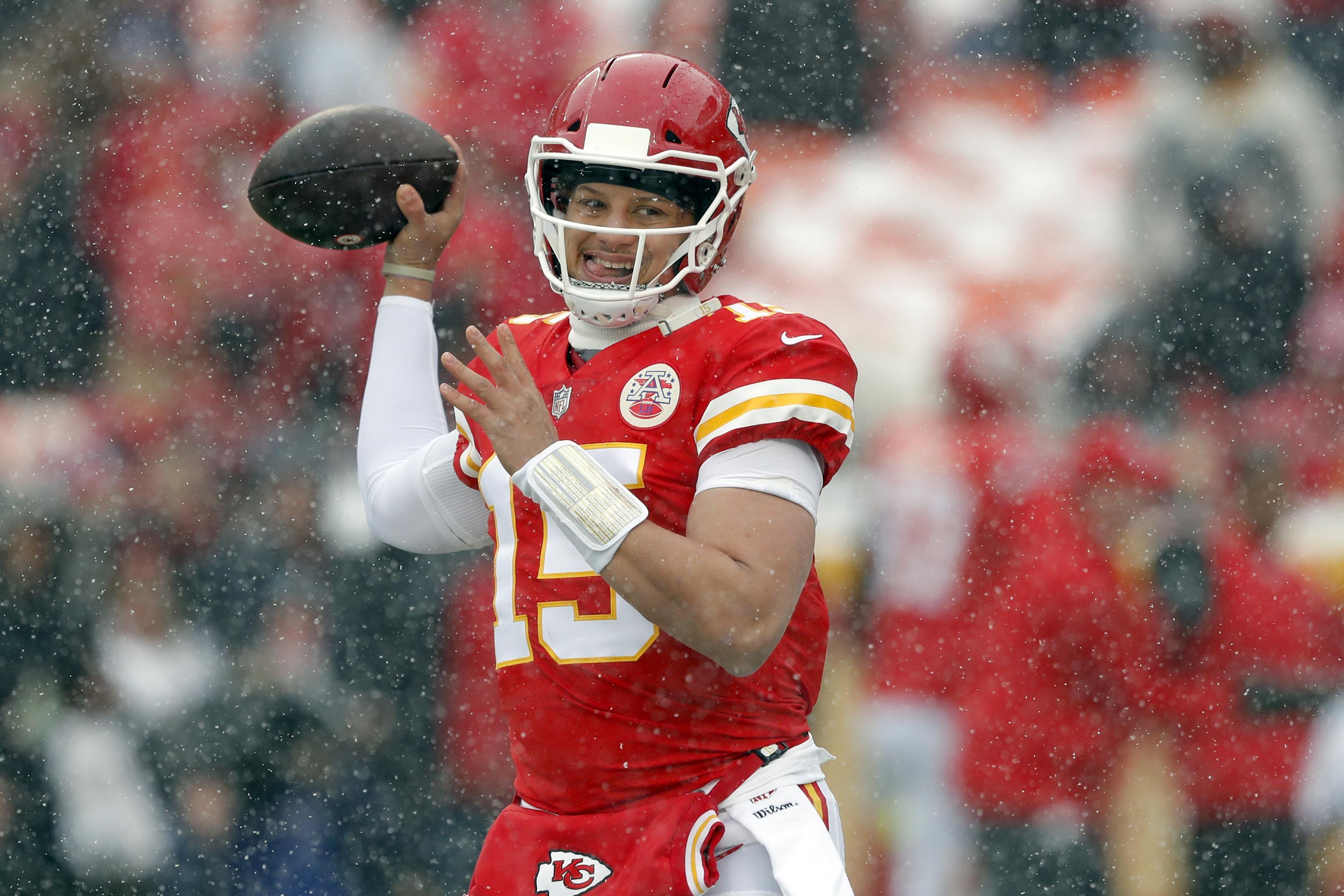 Kansas City Chiefs defeat Indianapolis Colts 31-13 to reach AFC title game  - CBS News