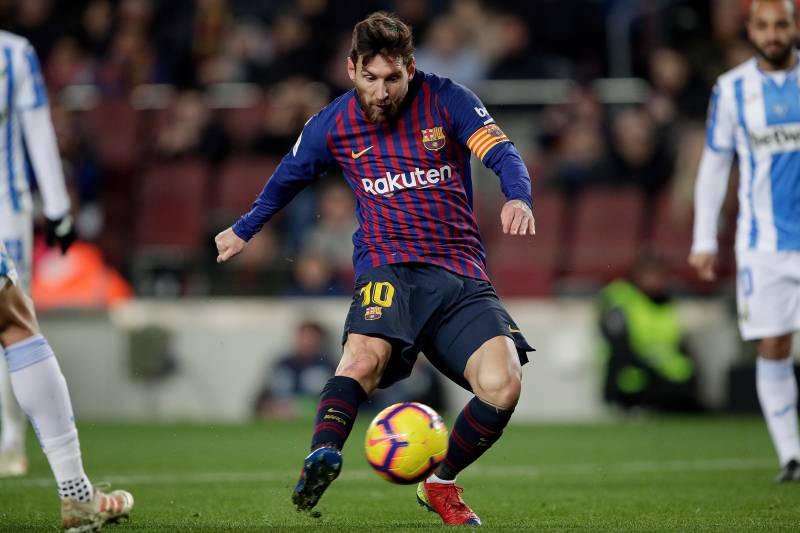BARCELONA, SPAIN - JANUARY 20: Lionel Messi of FC Barcelona  during the La Liga Santander  match between FC Barcelona v Leganes at the Camp Nou on January 20, 2019 in Barcelona Spain (Photo by Eric Verhoeven/Soccrates/Getty Images)