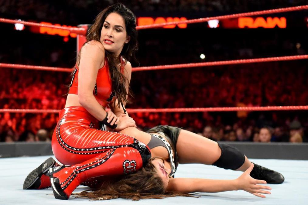 Brie Bella Makes Return to WWE Ring With Her Daughter