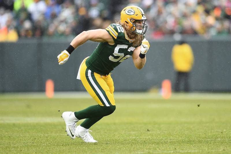 GREEN BAY, WISCONSIN - DECEMBER 02:  Clay Matthews #52 of the Green Bay Packers rushes the passer during a game against the Arizona Cardinals at Lambeau Field on December 02, 2018 in Green Bay, Wisconsin.  The Cardinals defeated the Packers 20-17. (Photo by Stacy Revere/Getty Images)