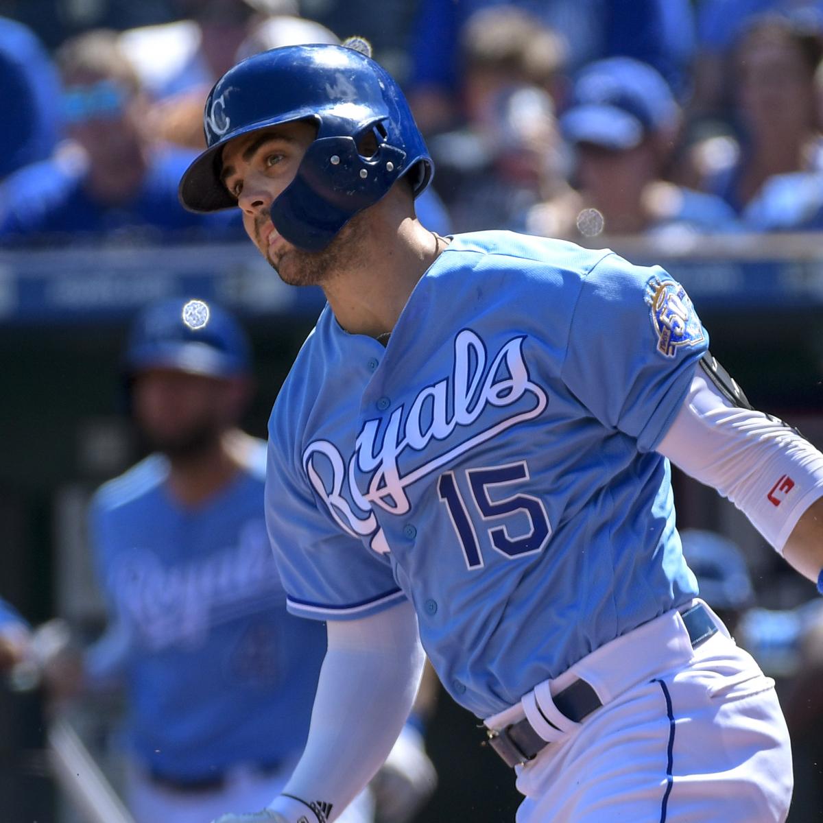 Whit Merrifield finally fitting in with Royals — with his bat and his legs